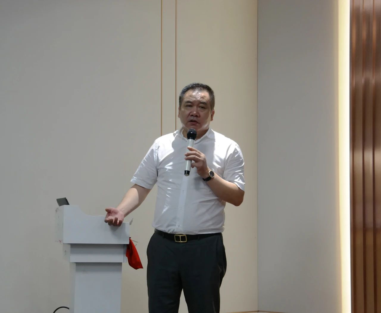 1589614120137275.jpg 1589614120137275.jpg